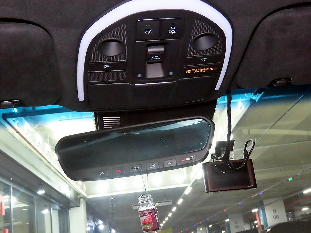 Genesis G70 2019 Blanco - Importación desde Corea - HF Imports Iquique - Foto 15