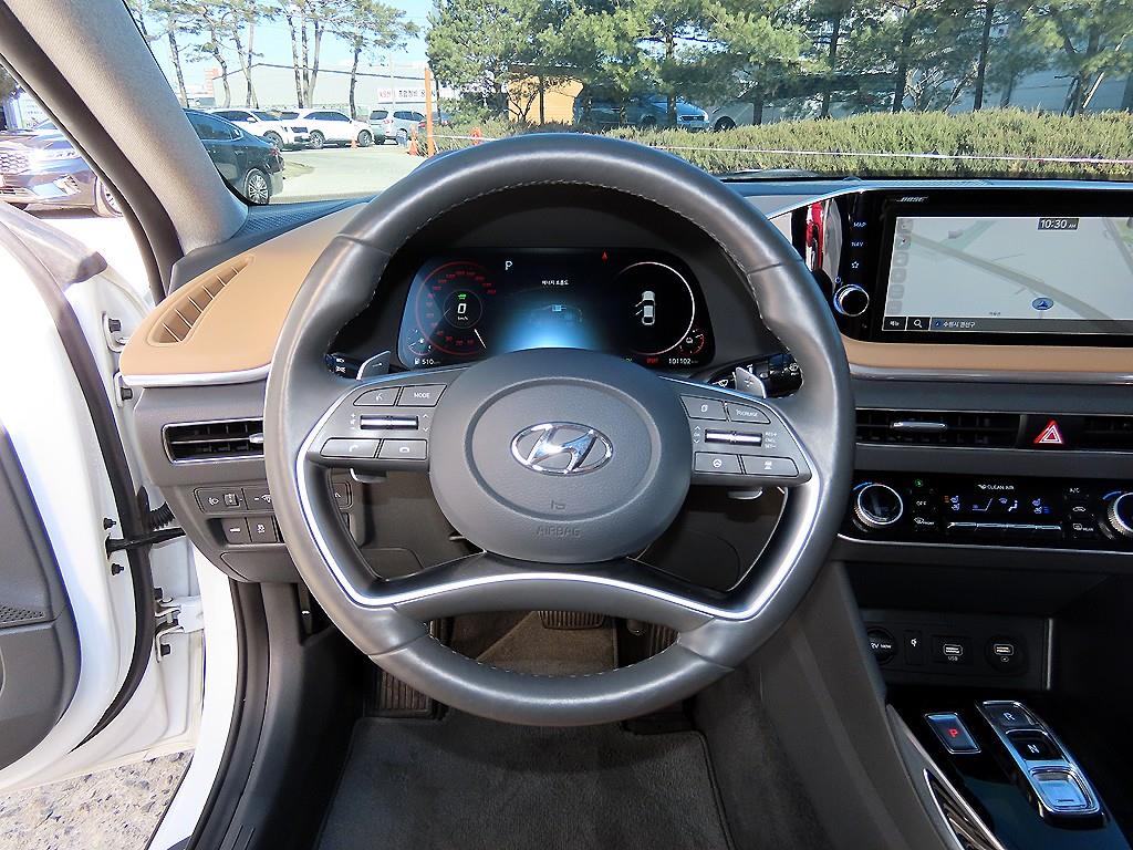 HYUNDAI Sonata - Vista 8