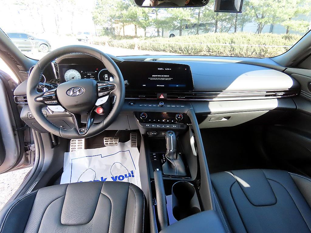 HYUNDAI Avante - Vista 7