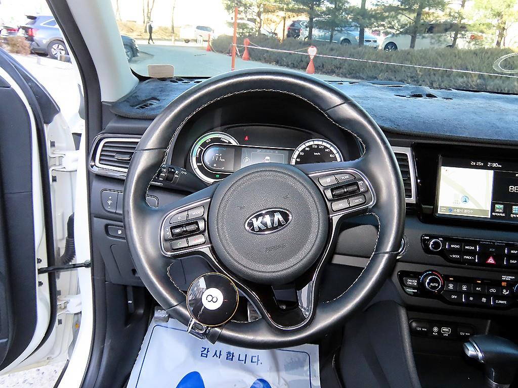 KIA Niro - Vista 8
