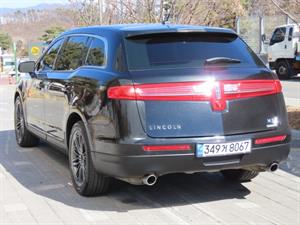 Lincoln MKT - Vista 8