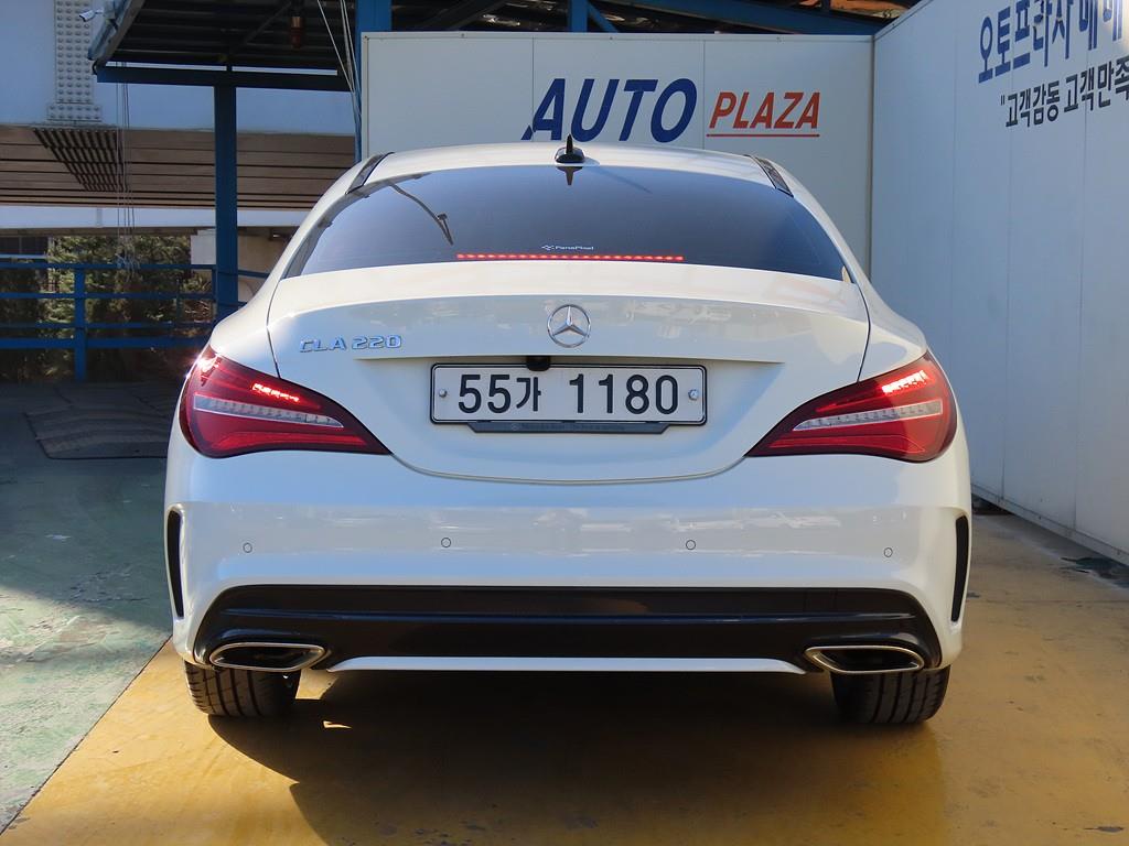 Mercedes Benz CLA Class - Vista 4