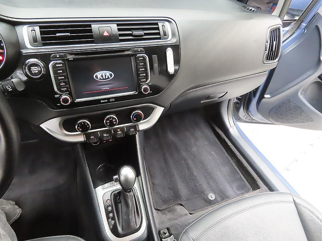 KIA Pride 2016 Azul - Importación desde Corea - HF Imports Iquique - Foto 7