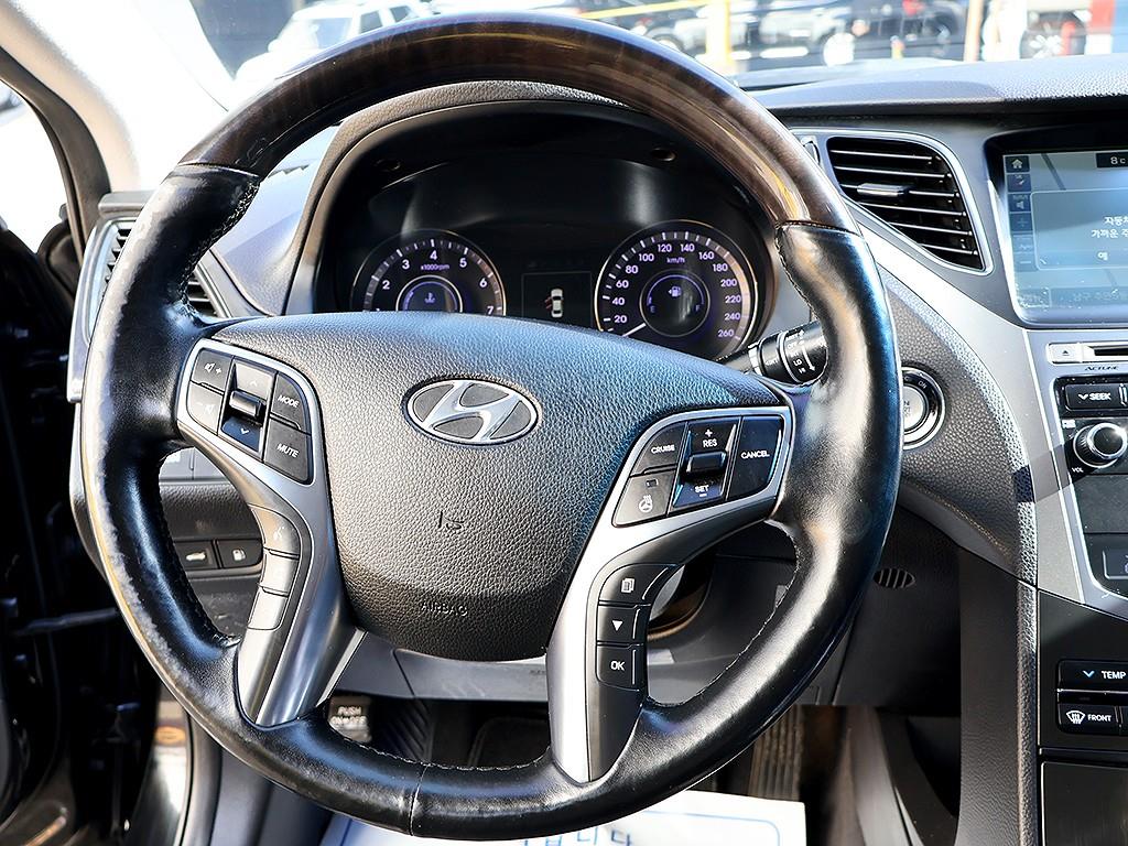 HYUNDAI Grandeur 2016 Negro - Importación desde Corea - HF Imports Iquique - Foto 8