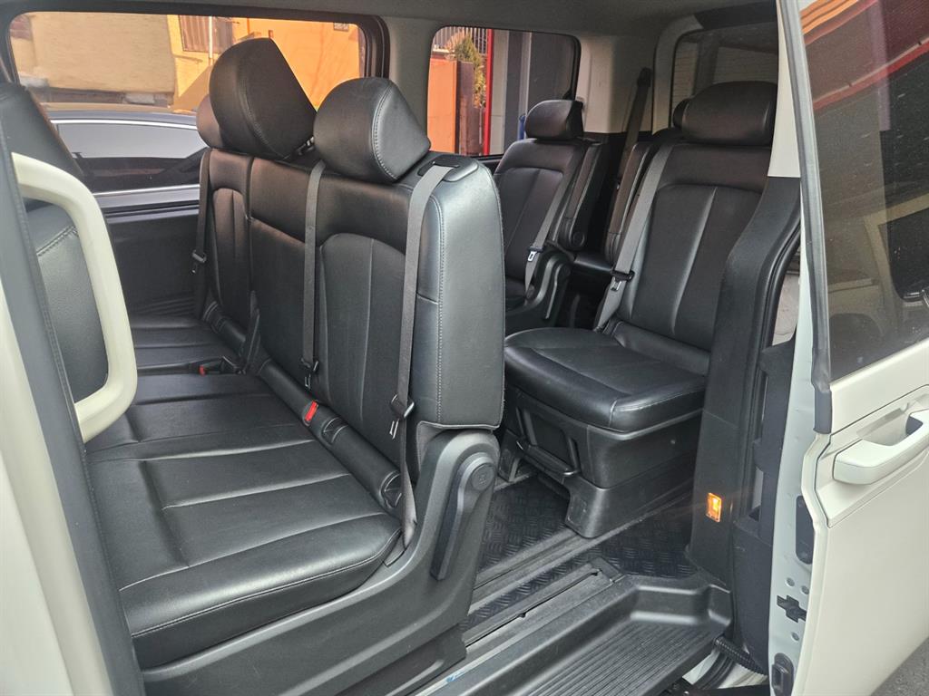 HYUNDAI Staria - Vista 5