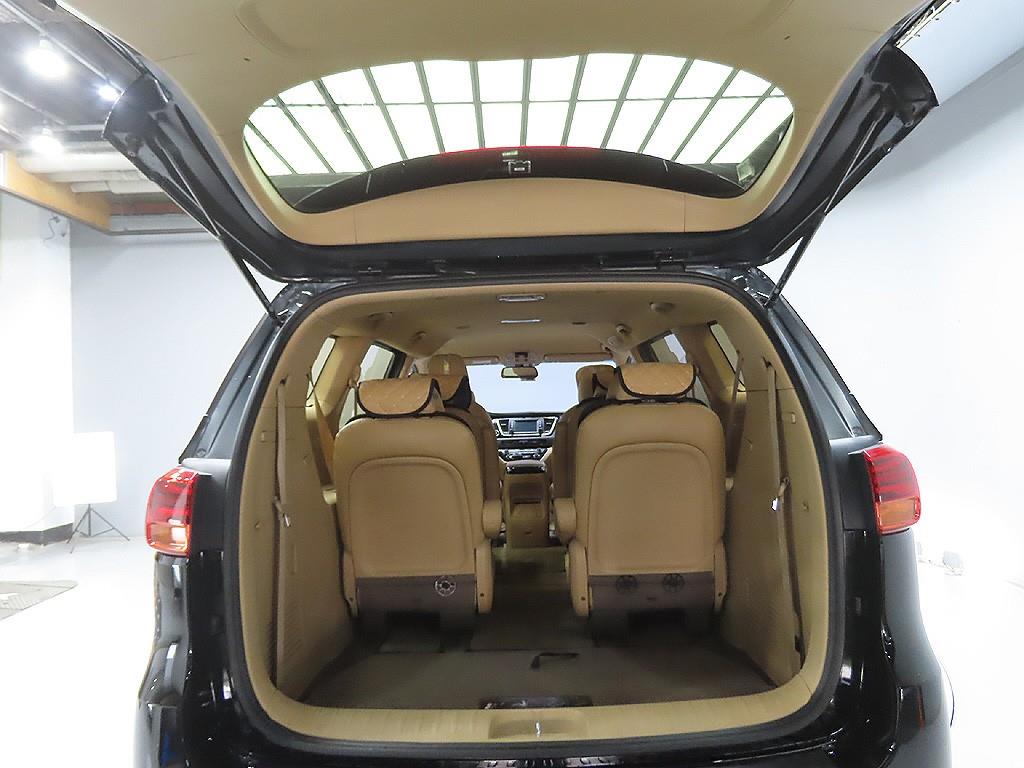 KIA Carnival 2019 Negro - Importación desde Corea - HF Imports Iquique - Foto 9