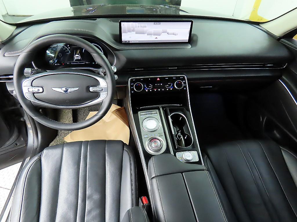 Genesis GV80 - Vista 7