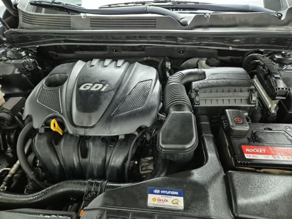 HYUNDAI Grandeur - Vista 5