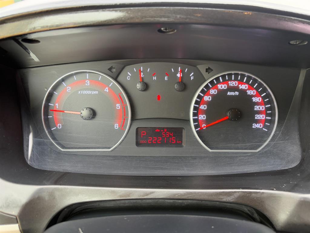 Ssangyong Korando - Vista 6