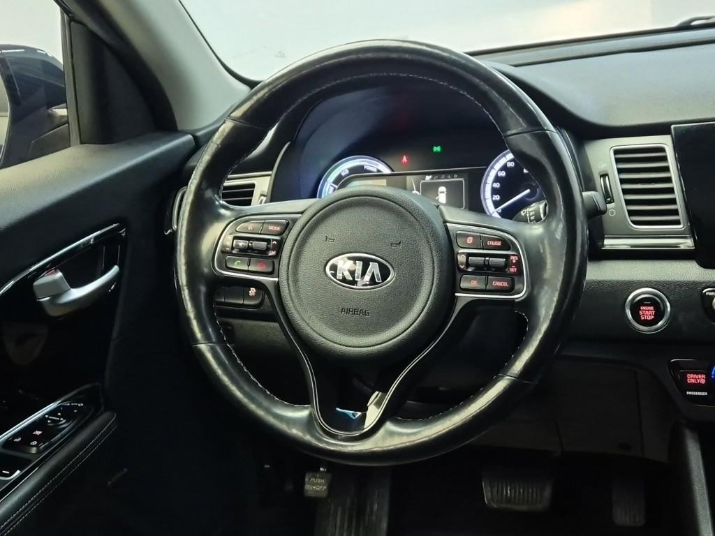 KIA Niro - Vista 9