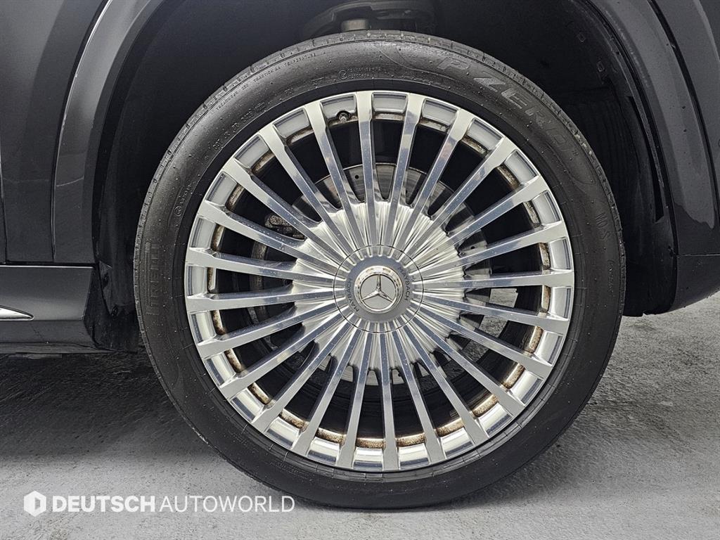 Mercedes Benz GLS Class - Vista 5