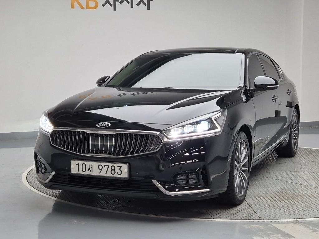 KIA K7