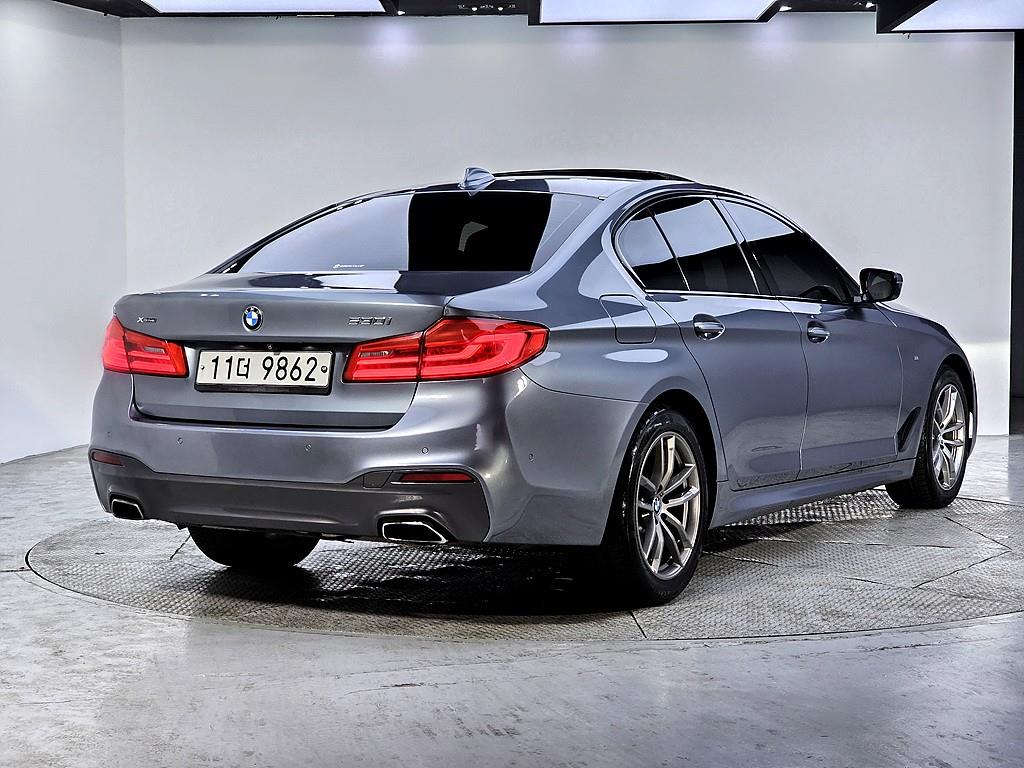 BMW 5 Series - Vista 4