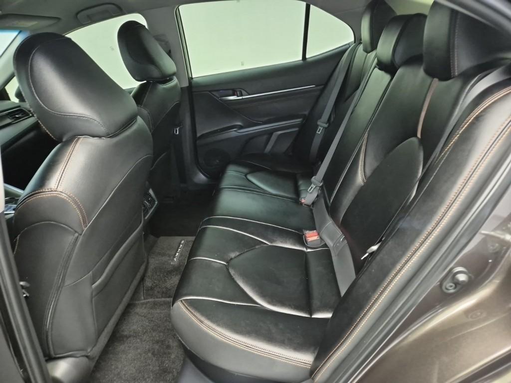 Toyota Camry - Vista 12