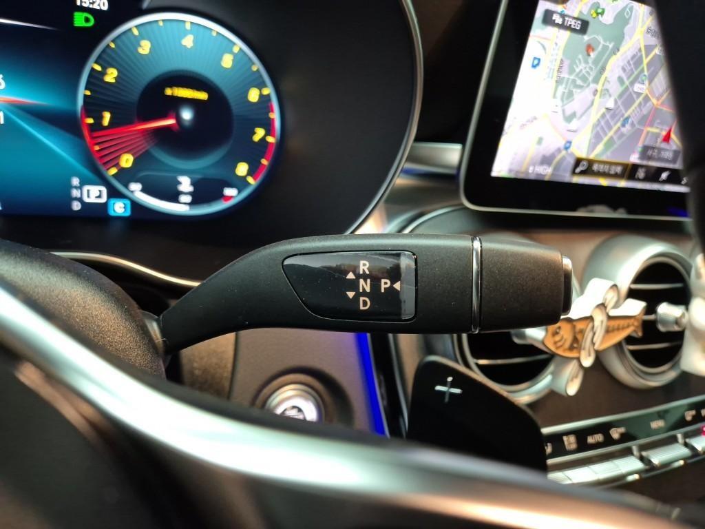 Mercedes Benz GLC Class 2023 Negro - Importación desde Corea - HF Imports Iquique - Foto 14