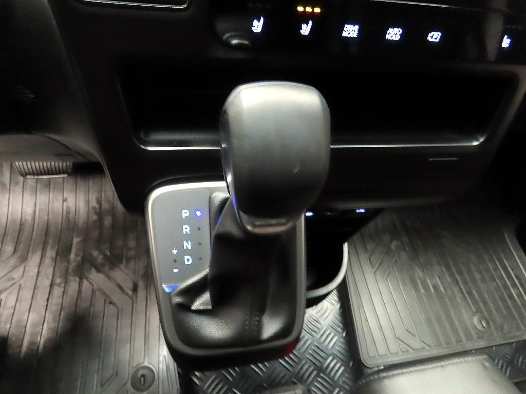 HYUNDAI Staria - Vista 10