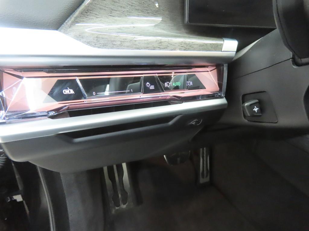 BMW 7 Series - Vista 10