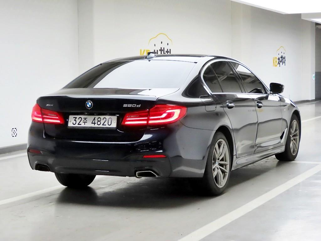 BMW 5 Series - Vista 4