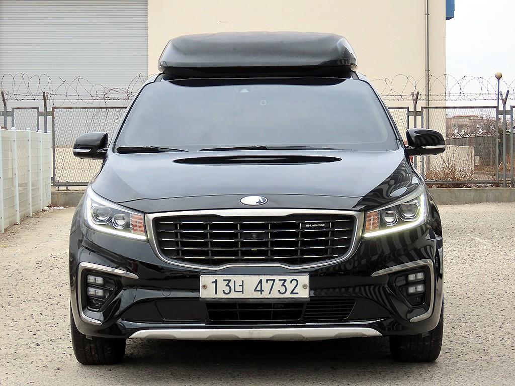 KIA Carnival 2019 Negro - Importación desde Corea - HF Imports Iquique - Foto 1