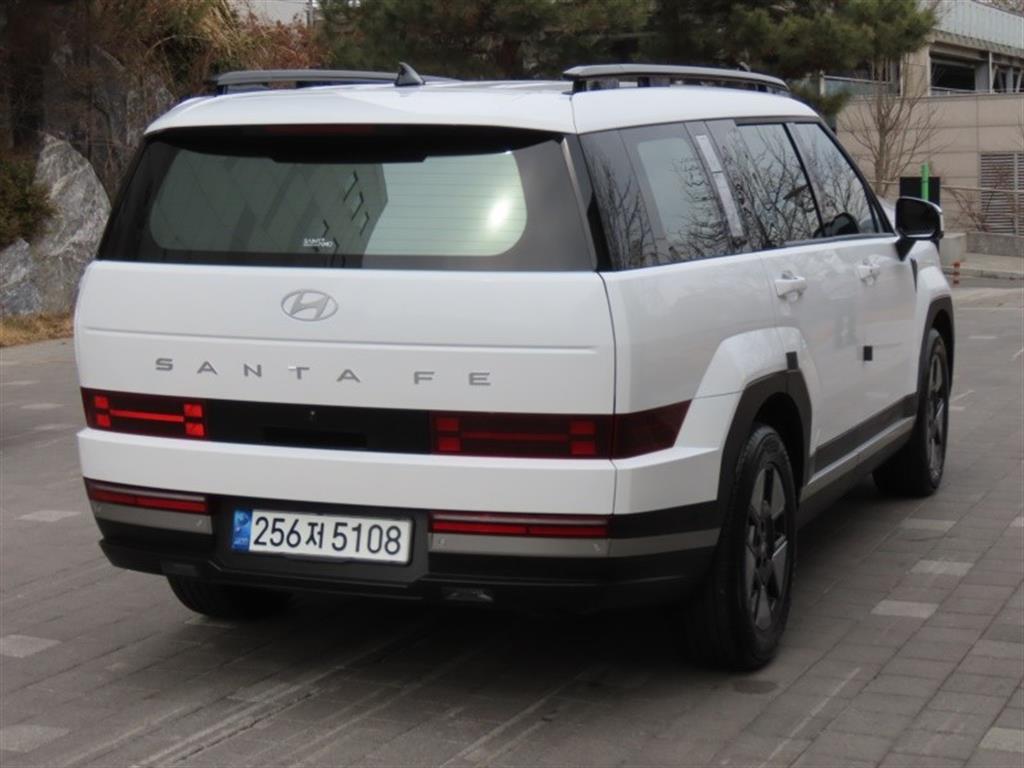 HYUNDAI Santa Fe - Vista 5