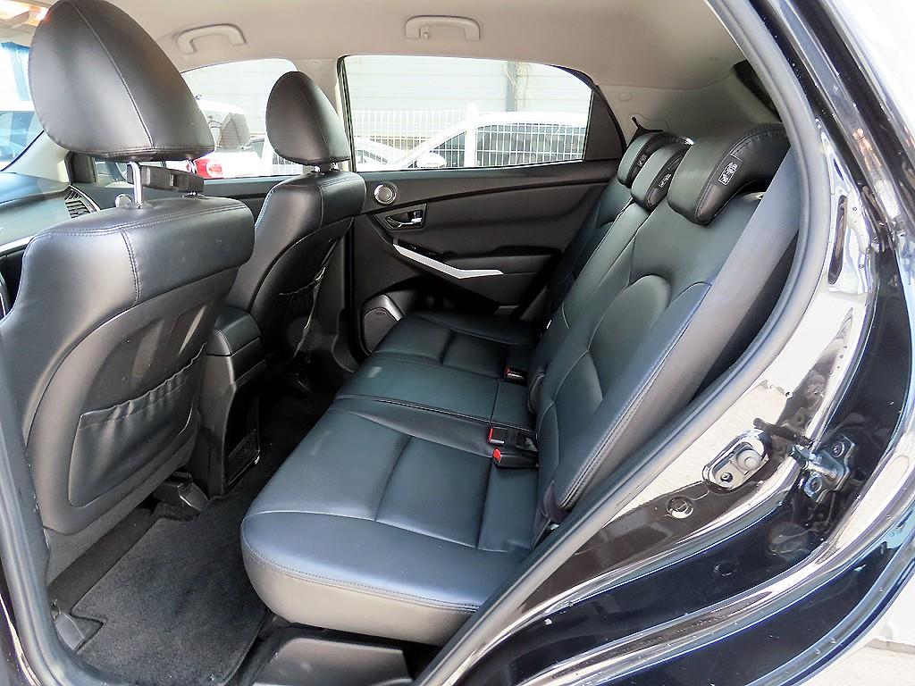 Ssangyong Korando - Vista 6