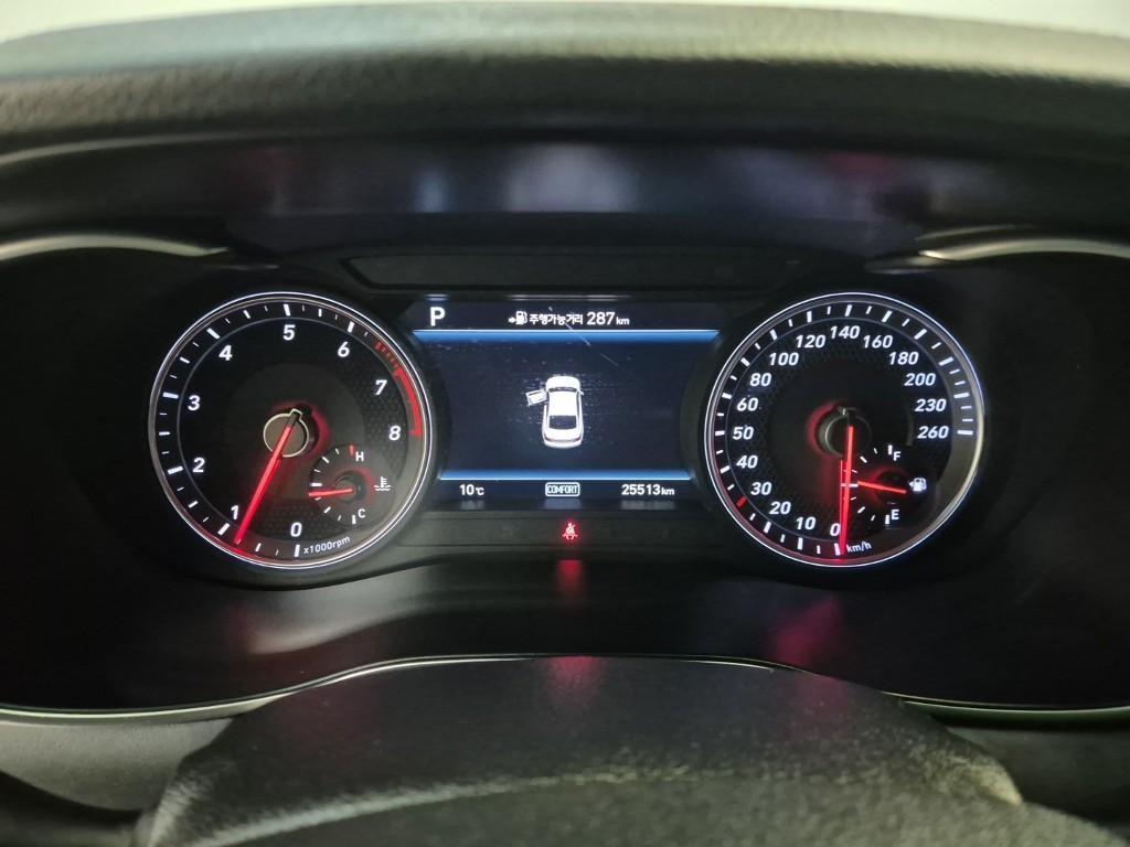 Genesis G70 - Vista 6