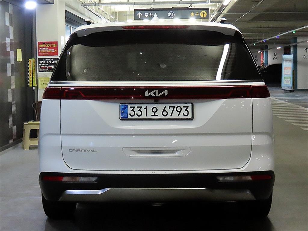 KIA Carnival - Vista 5