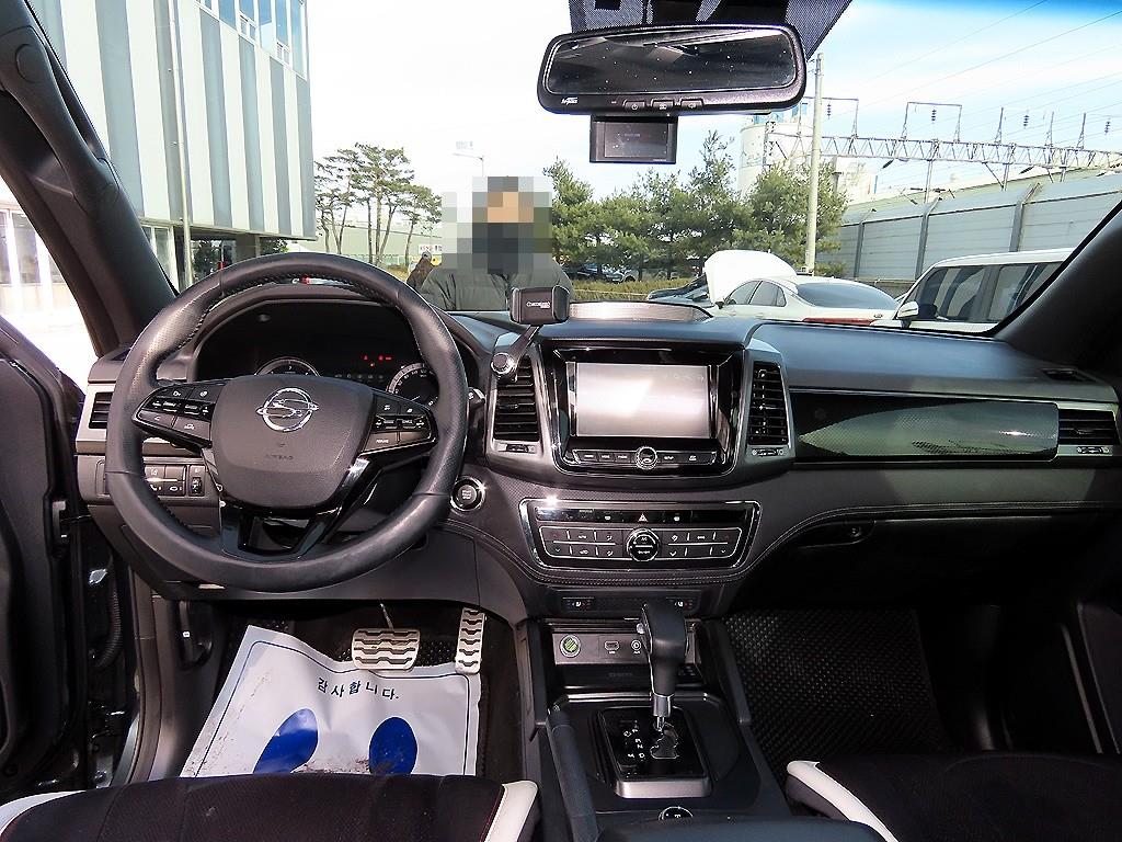 Ssangyong Rexton - Vista 7