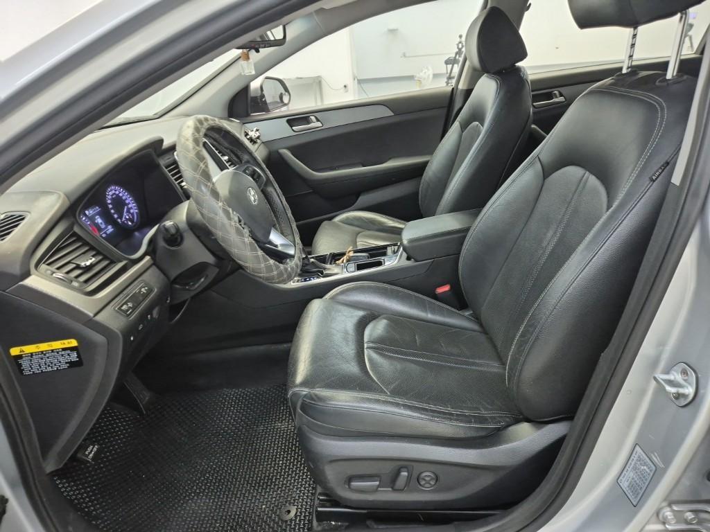 HYUNDAI Sonata - Vista 11