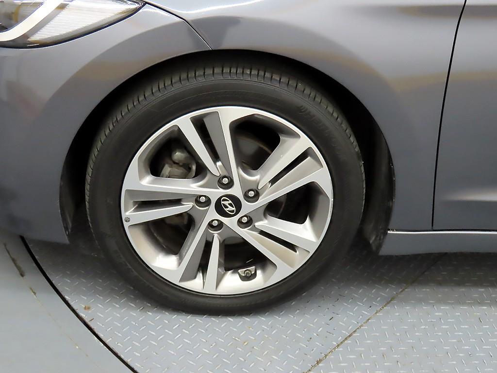 HYUNDAI Avante 2017 Gris - Importación desde Corea - HF Imports Iquique - Foto 19