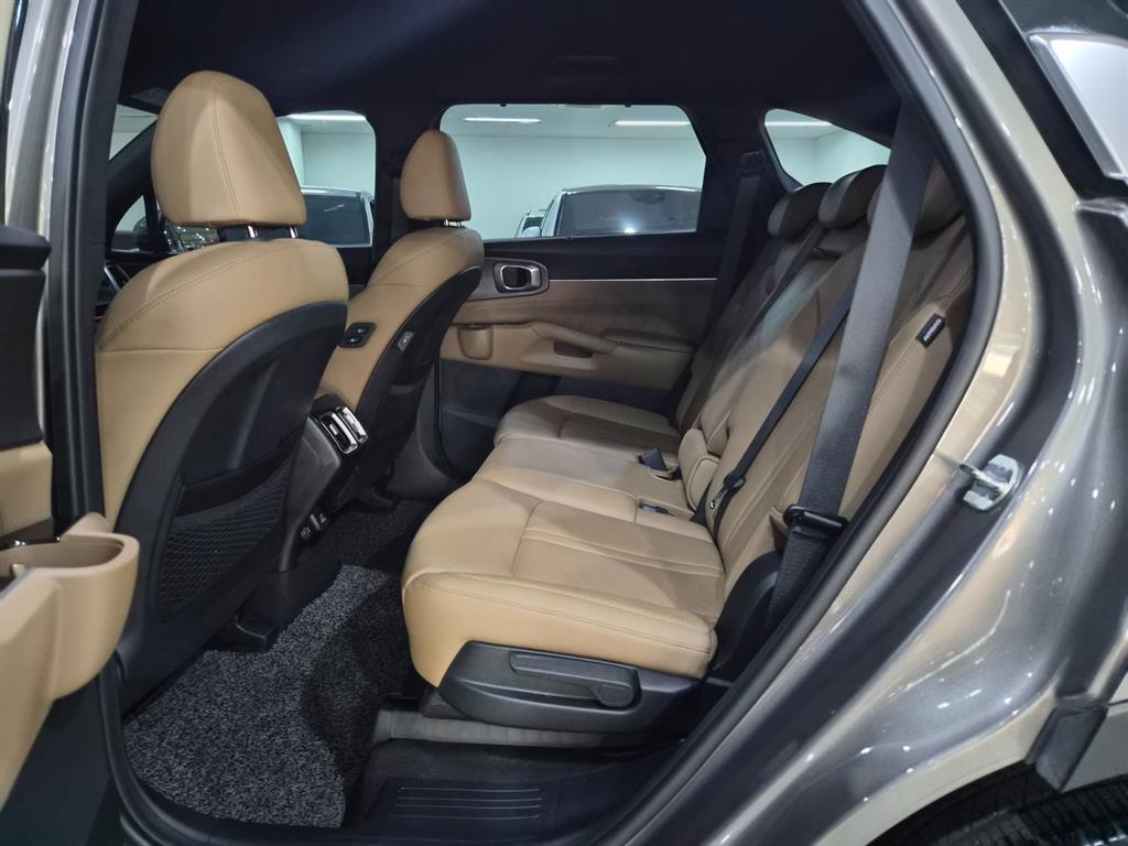 KIA Sorento - Vista 11