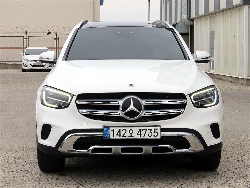 Mercedes Benz GLC Class 2021 Blanco - Importación desde Corea - HF Imports Iquique - Foto 1