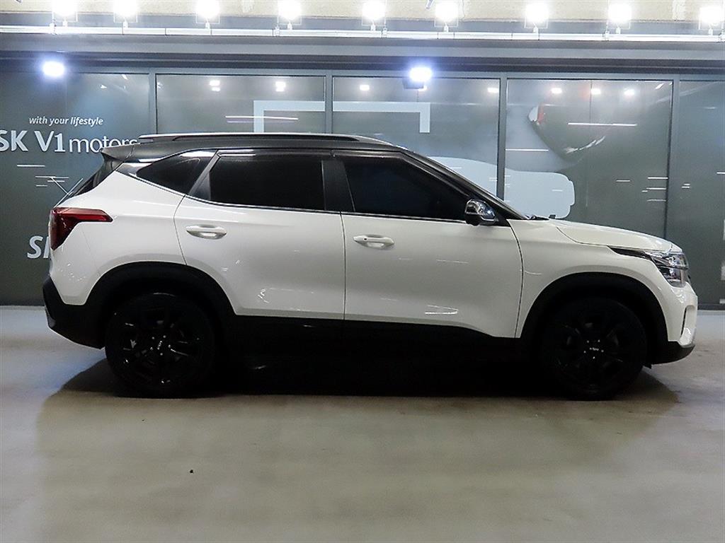 KIA Seltos - Vista 3