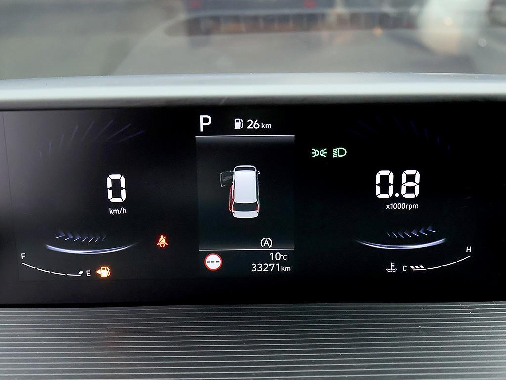 HYUNDAI Staria - Vista 11