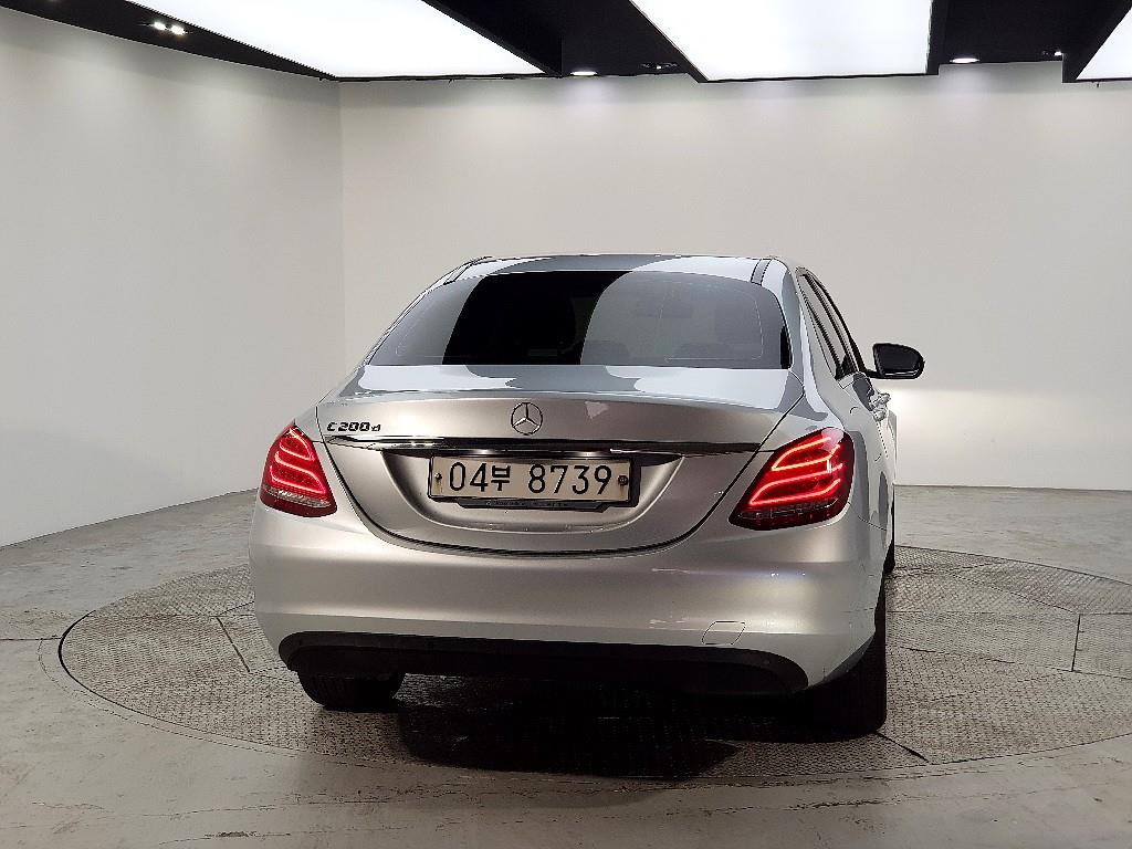 Mercedes Benz C Class - Vista 3