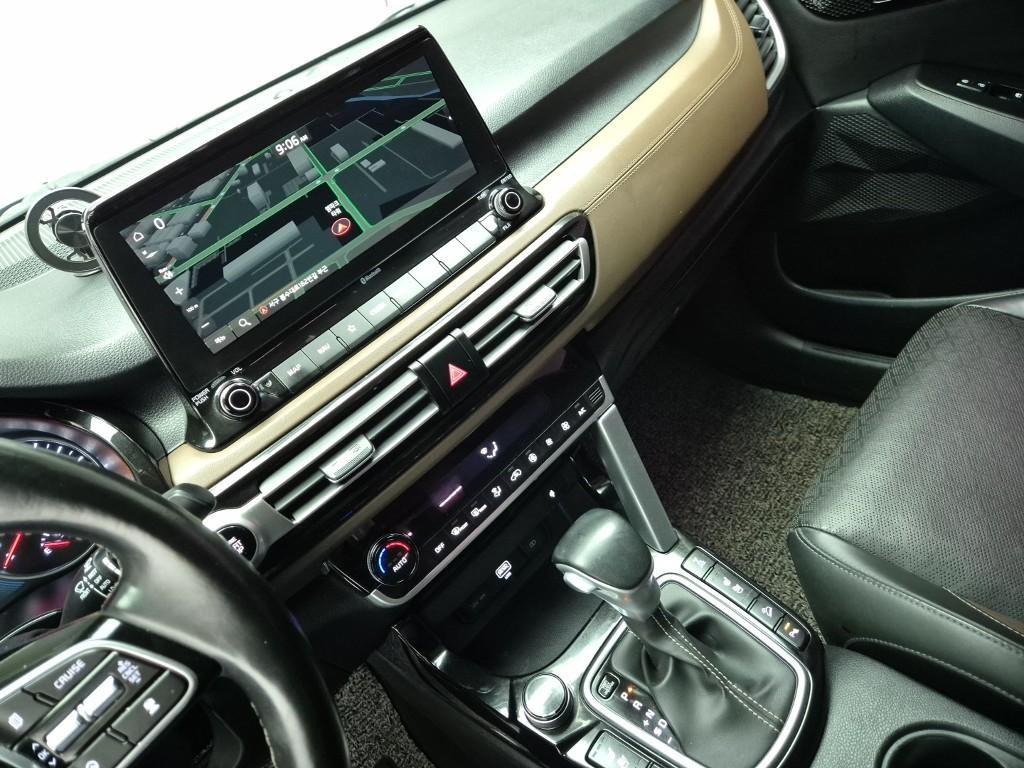 KIA Seltos - Vista 10