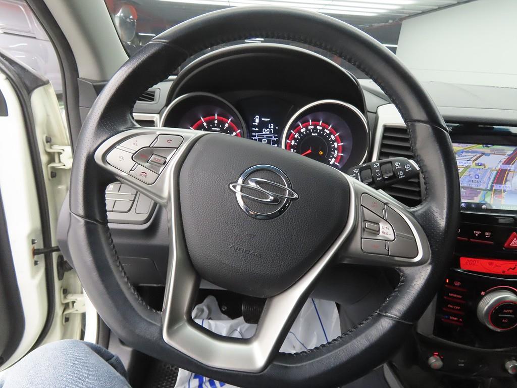 Ssangyong Tivoli - Vista 8