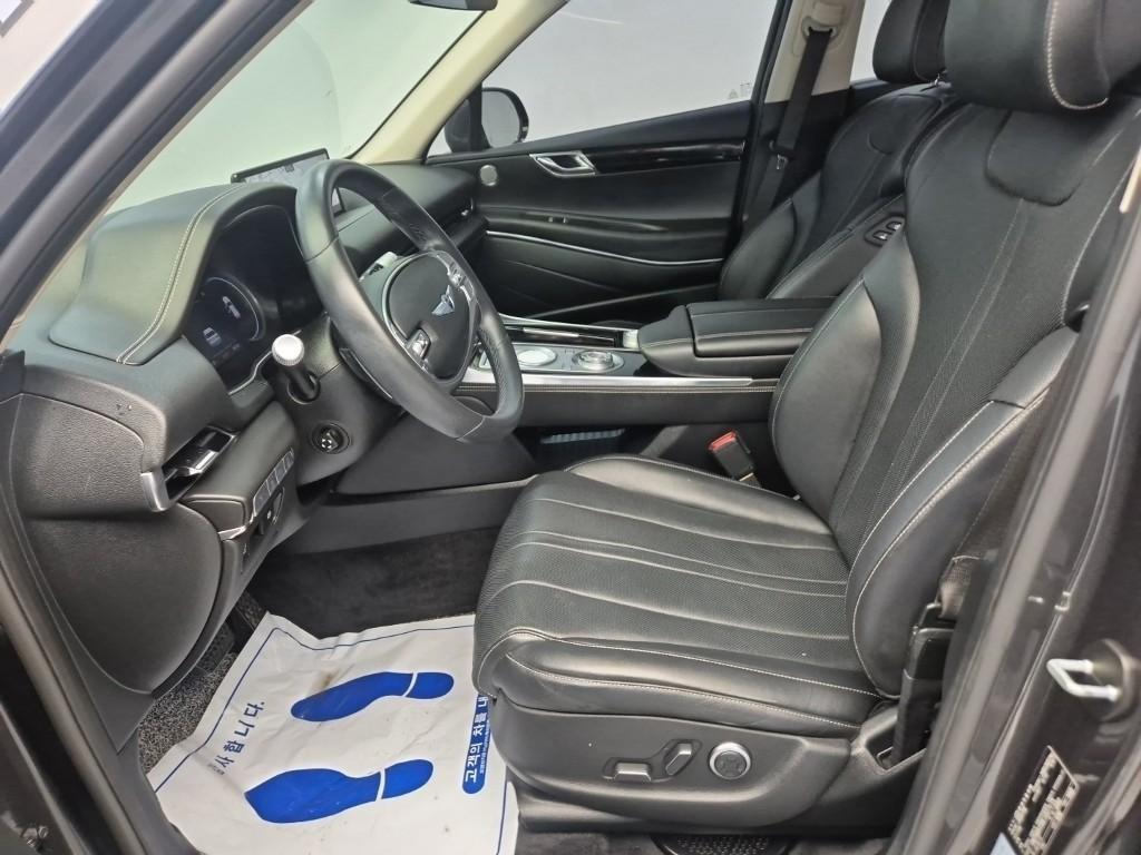 Genesis GV80 - Vista 11