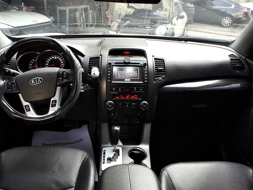 KIA Sorento - Vista 9