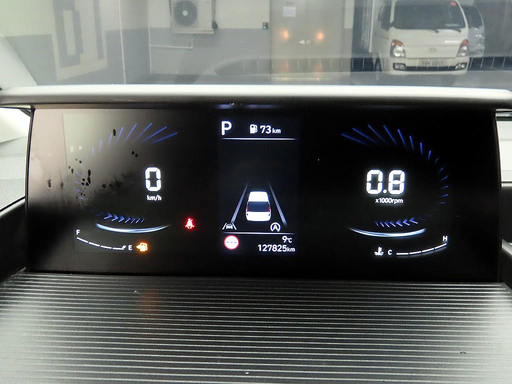 HYUNDAI Staria - Vista 6