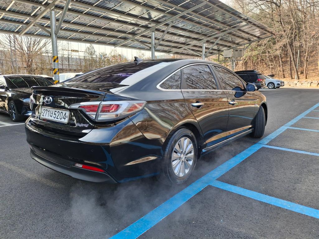 HYUNDAI Sonata - Vista 5