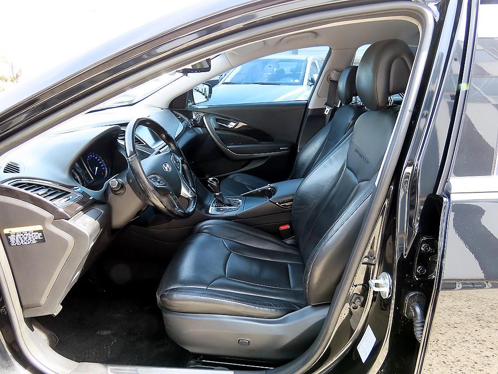 HYUNDAI Grandeur - Vista 5