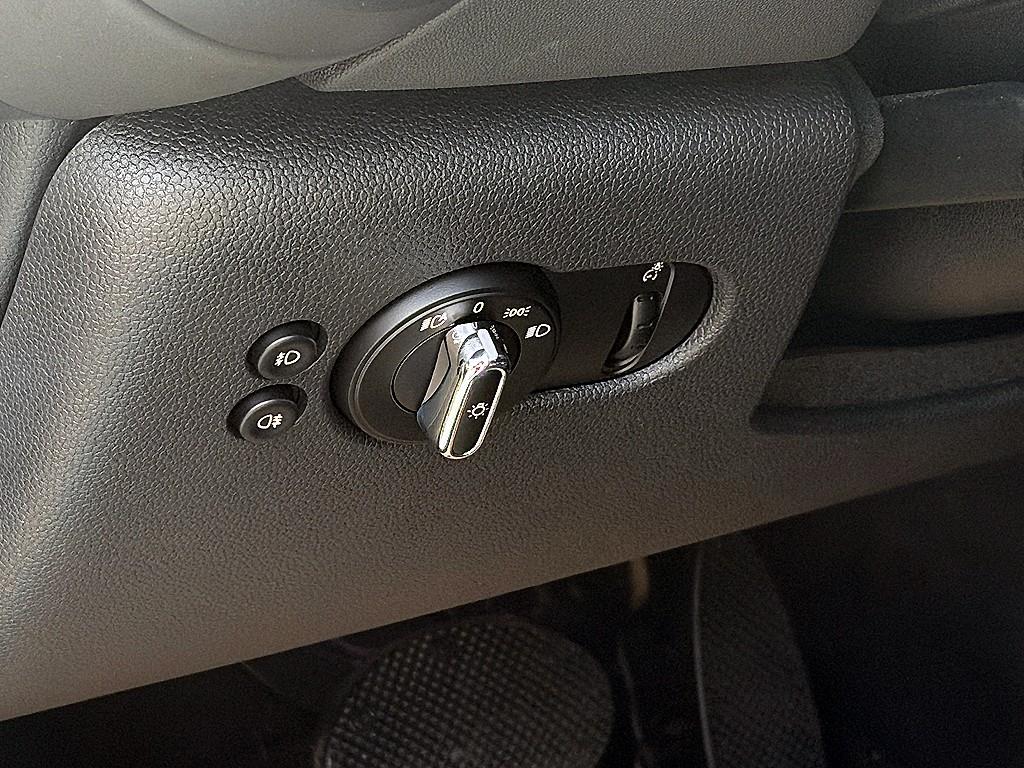 Mini Cooper - Vista 11