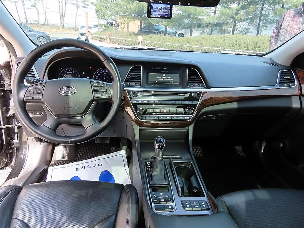 HYUNDAI Aslan - Vista 7