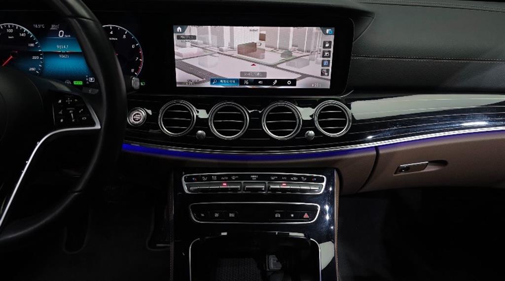 Mercedes Benz E class 2021 Gris - Importación desde Corea - HF Imports Iquique - Foto 13