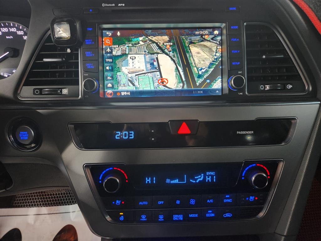 HYUNDAI Sonata - Vista 8