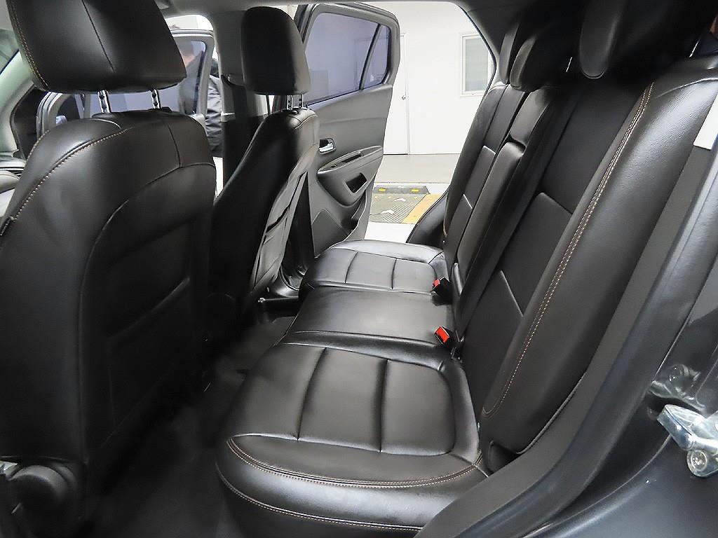 Chevrolet Trax 2017 Gris - Importación desde Corea - HF Imports Iquique - Foto 10