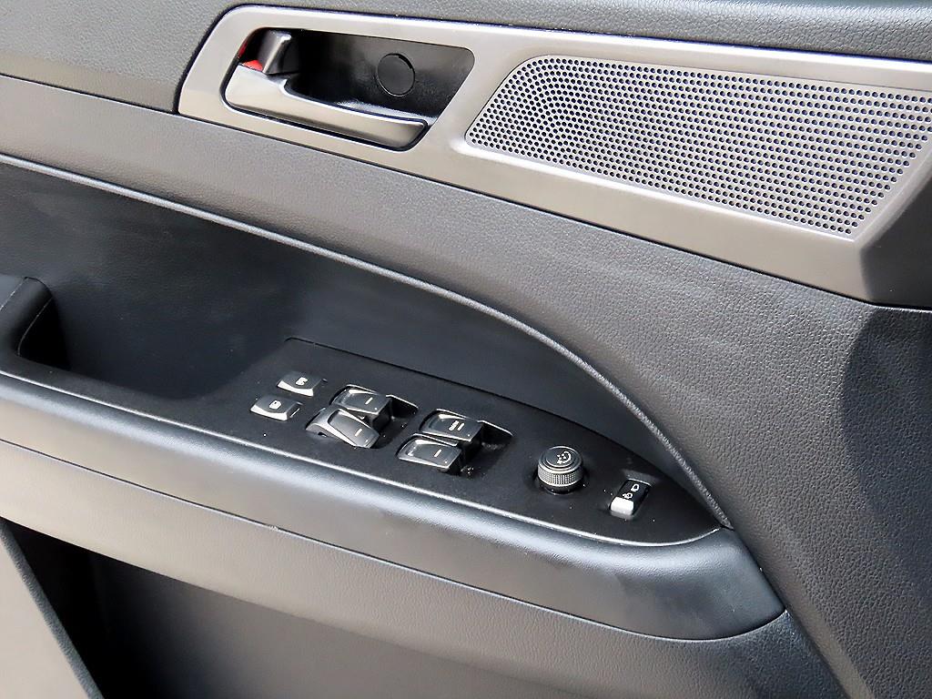 Ssangyong Rexton - Vista 12