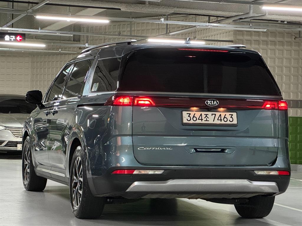 KIA Carnival - Vista 4