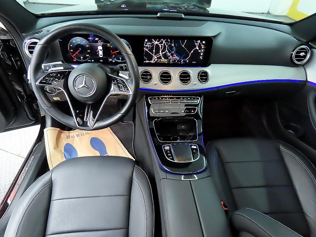 Mercedes Benz E class - Vista 7